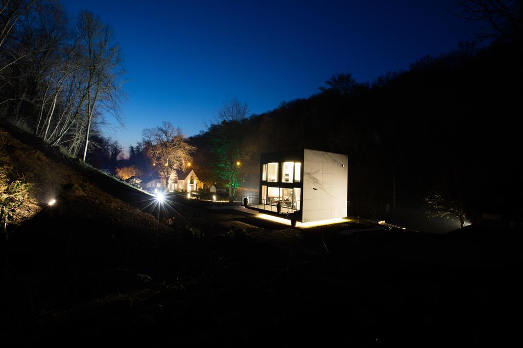 Villa Le Cube à Profondeville Extérieur photo
